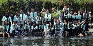 Album Kenangan Lulusan 2017